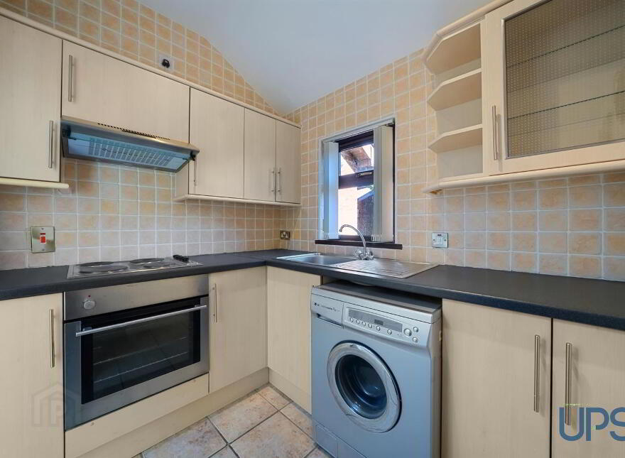 Extended Home & Apartment / Annex, 4 Stewartstown Gardens, Stewartstow...Belfast, BT11 9GG