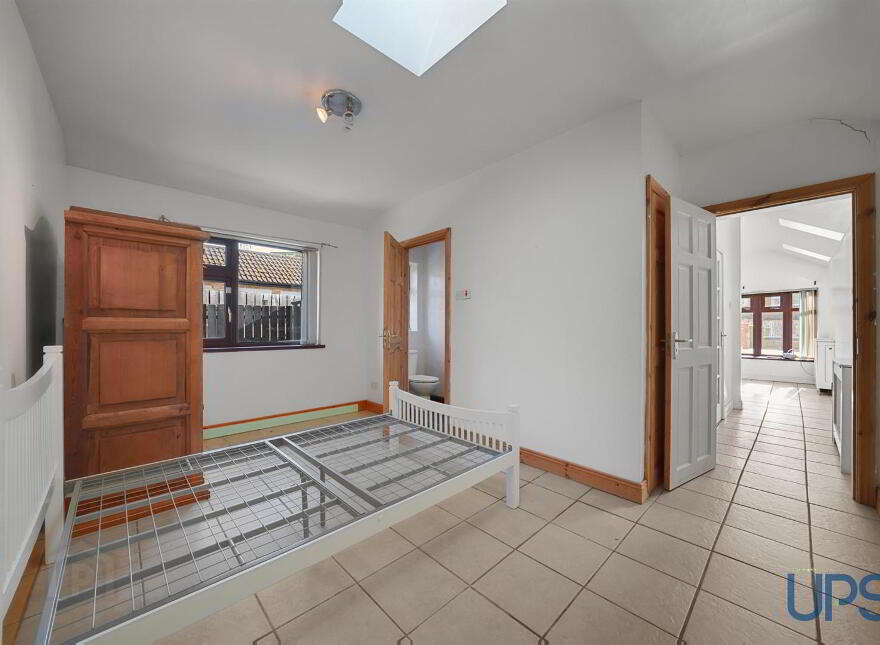 Extended Home & Apartment / Annex, 4 Stewartstown Gardens, Stewartstow...Belfast, BT11 9GG