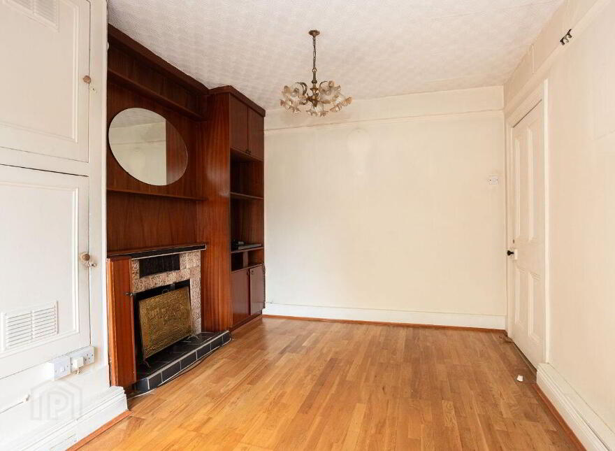 Belmont, 2 Hartland's Road, The Lough, T12W6P1