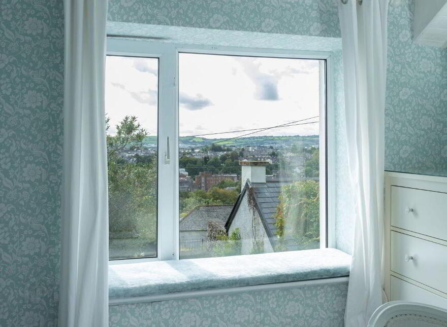 10 Salmon View Terrace, Sundays Well Avenue, Sunday's Well, T23H99H