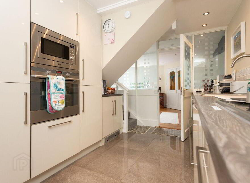 10 Salmon View Terrace, Sundays Well Avenue, Sunday's Well, T23H99H