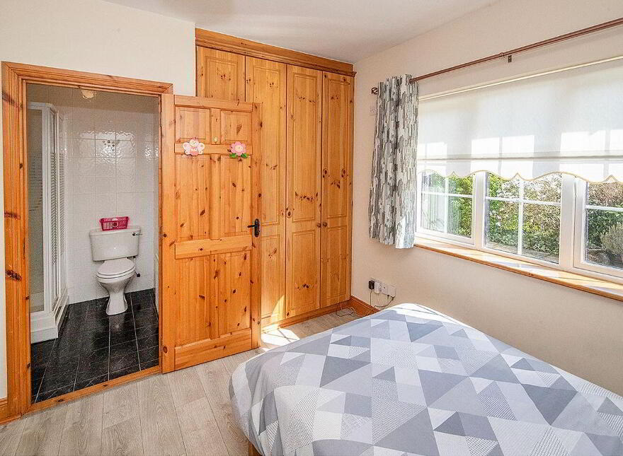 Mahon View, Briska, Lemybrien, Mahon Bridge, X42RN96