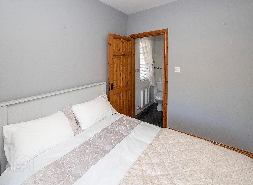 Mahon View, Briska, Lemybrien, Mahon Bridge, X42RN96