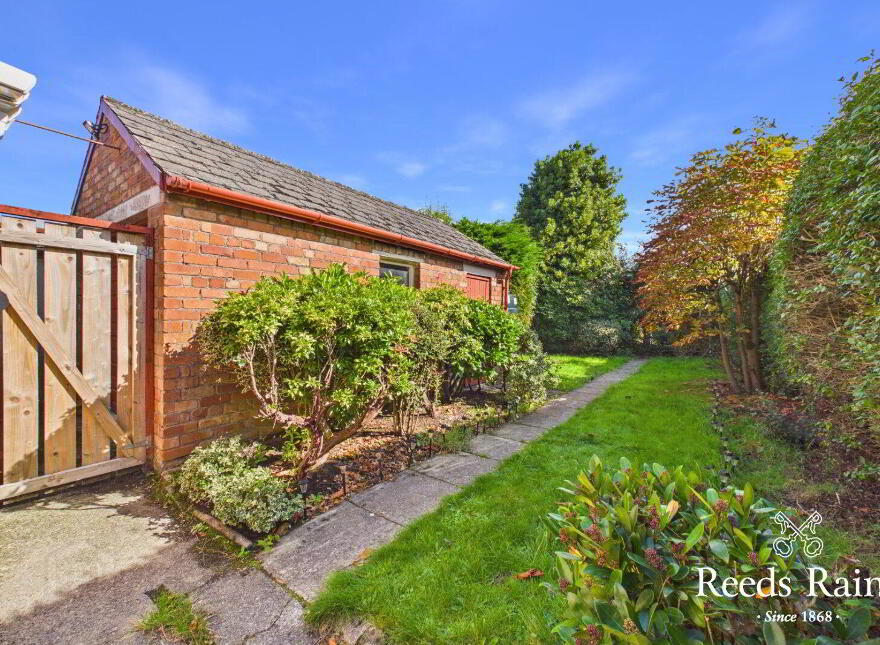 14 Mount Merrion Park, Belfast, BT6 0GB