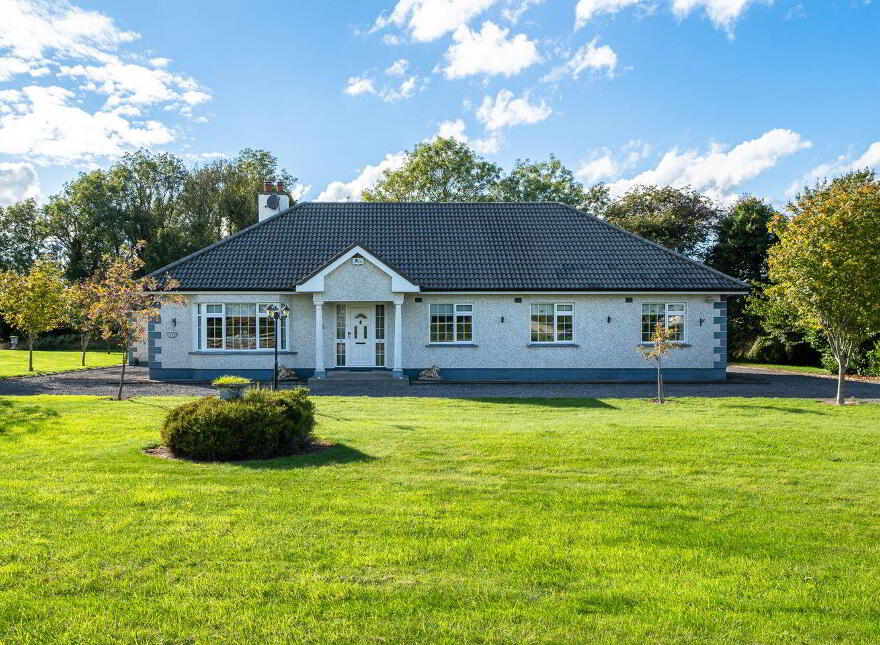 Duncarraig, Lowertownmore, Mountbolus, R35YW44 photo