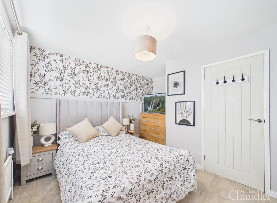 62 Marlborough Crescent, Carryduff, Belfast, BT8 8NP