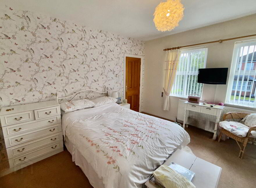1 St James Meadow, Crumlin, BT29 4GU