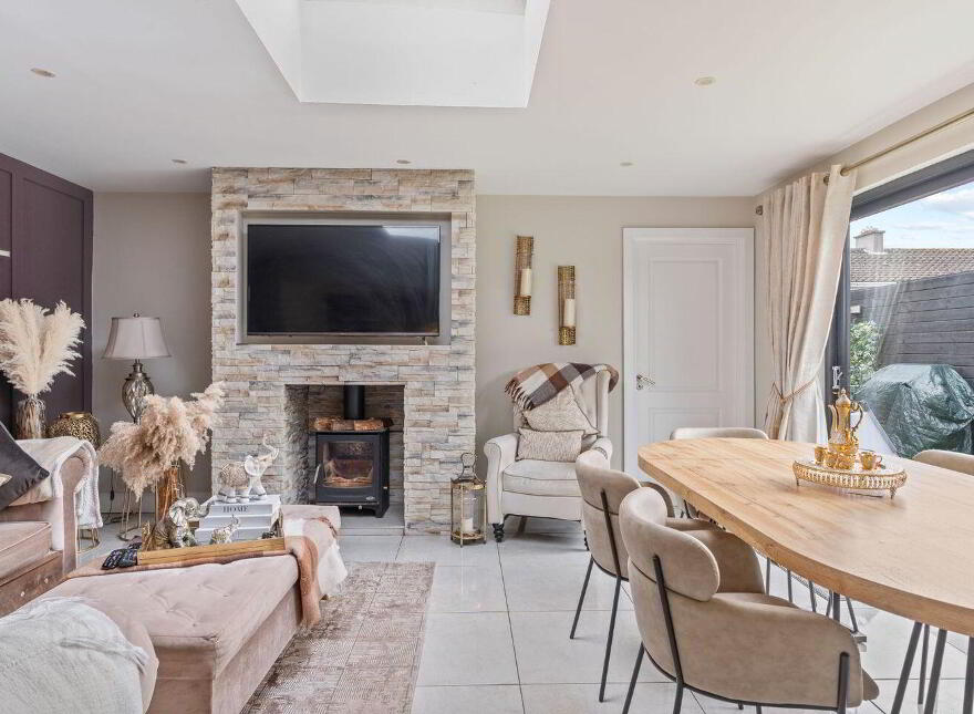 107 Ardcullen, Hollyhill, T23DNP3