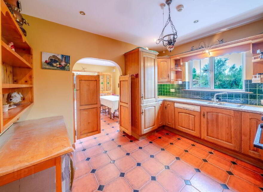 Brook Haven, 1 Carrownurlaur, Breaghwy, Castlebar, F23RK54