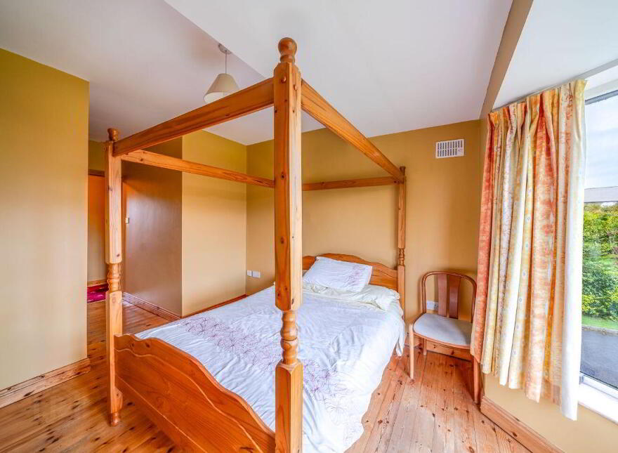 Brook Haven, 1 Carrownurlaur, Breaghwy, Castlebar, F23RK54