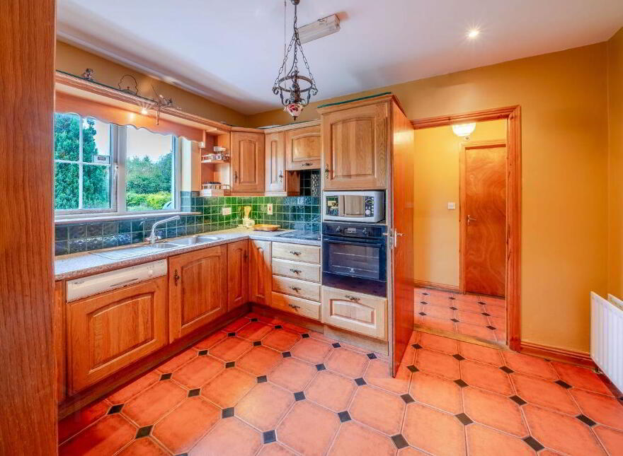Brook Haven, 1 Carrownurlaur, Breaghwy, Castlebar, F23RK54