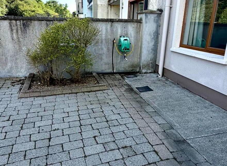 11 Cois Na Habhann, Belcarra, Manulla, F23W562