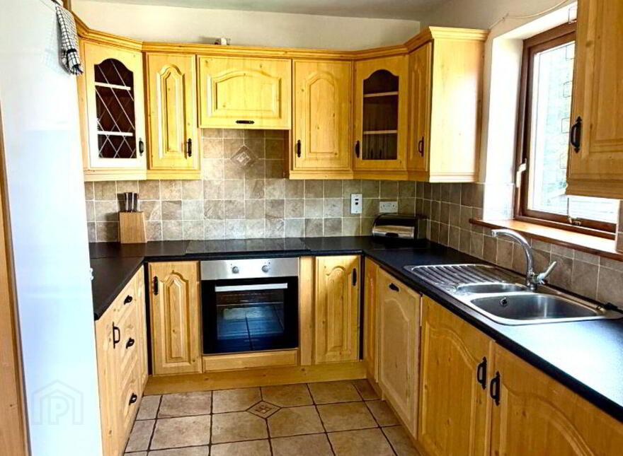 11 Cois Na Habhann, Belcarra, Manulla, F23W562