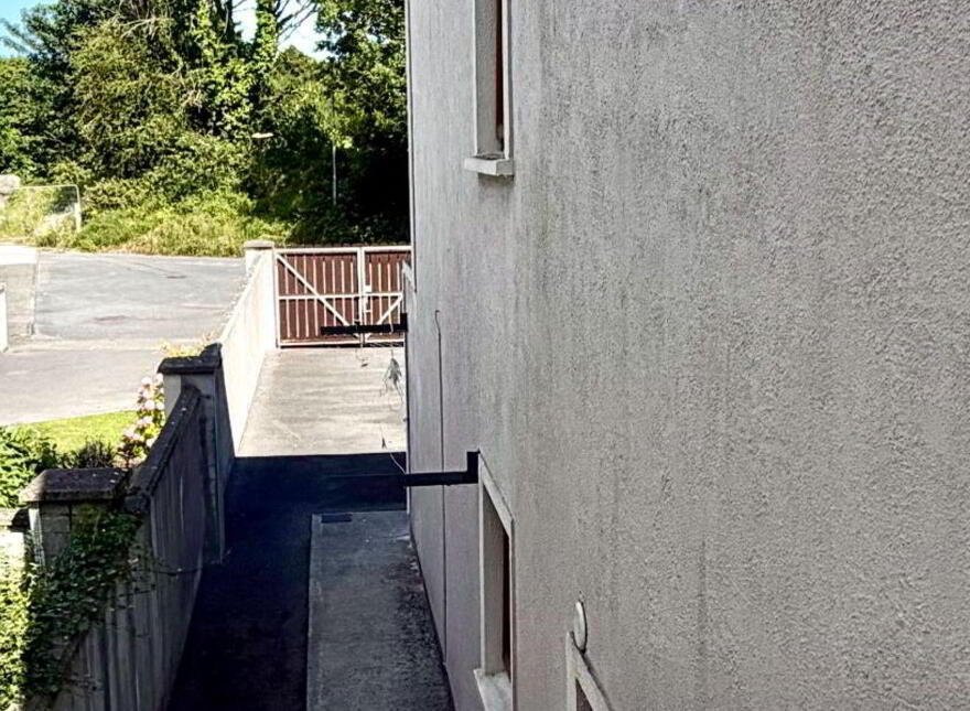 11 Cois Na Habhann, Belcarra, Manulla, F23W562