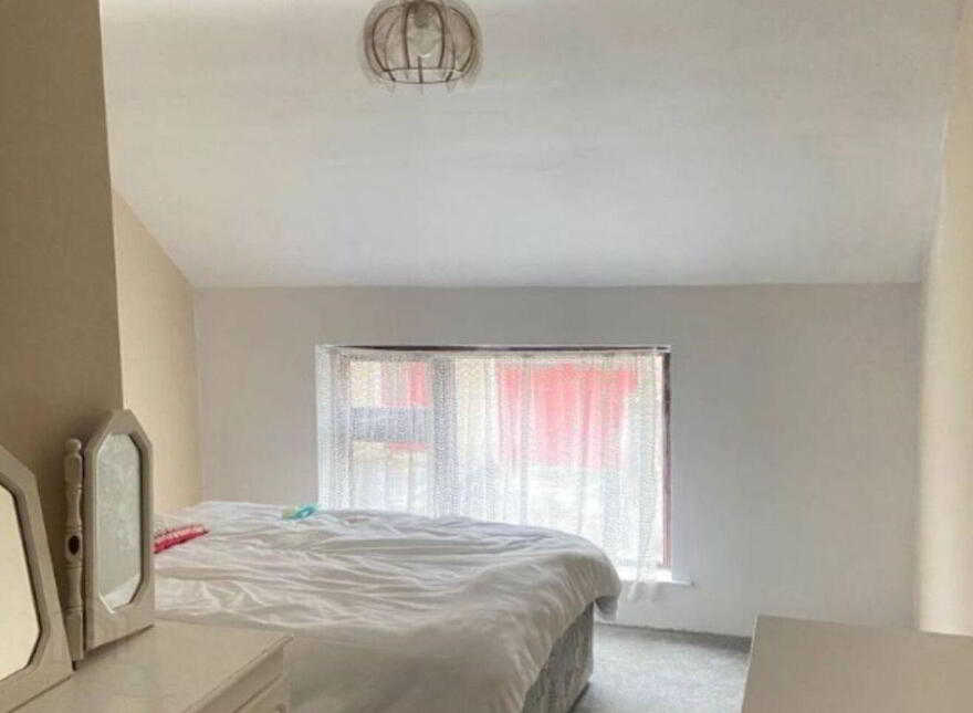 Upper Chapel Street, Castlebar, F23E732