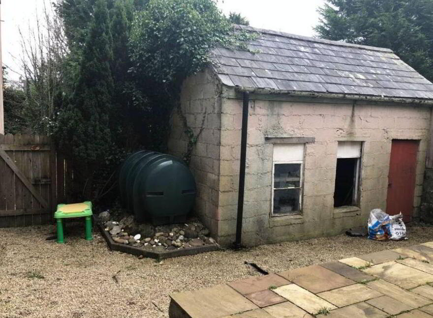 Upper Chapel Street, Castlebar, F23E732