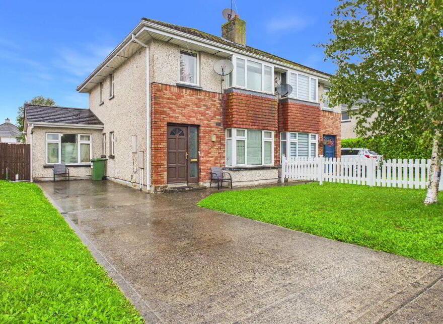 37 Lake Drive, Kilminchy, R32T9N4 photo