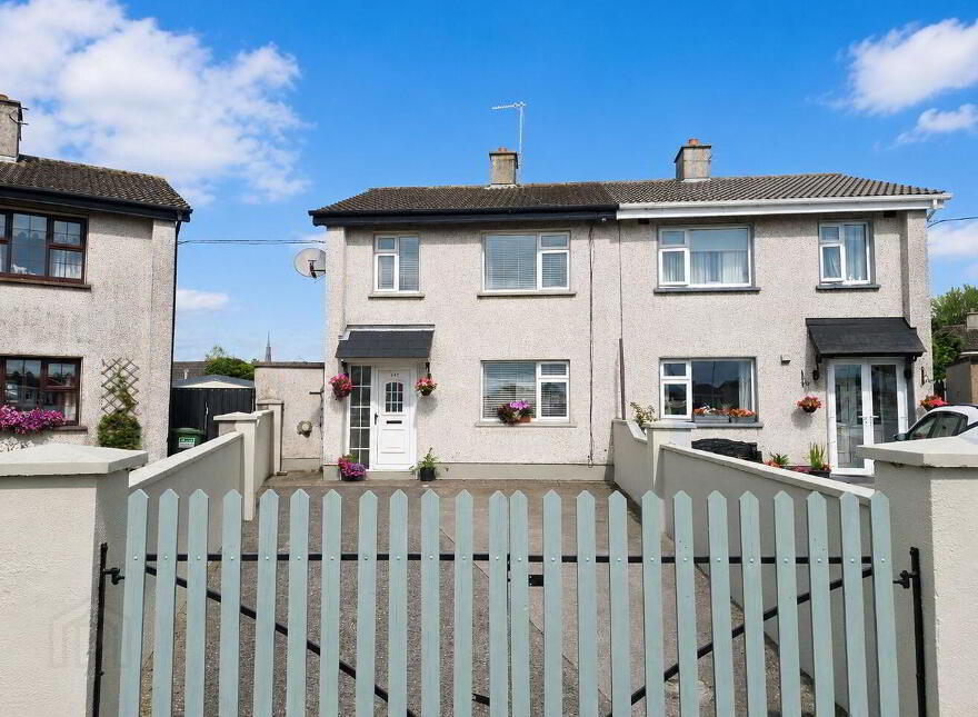 243 Ardan View, Tullamore, R35CD00