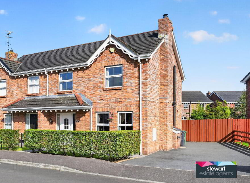 15 Wellington Park Mews, Maghaberry, BT67 0UQ photo
