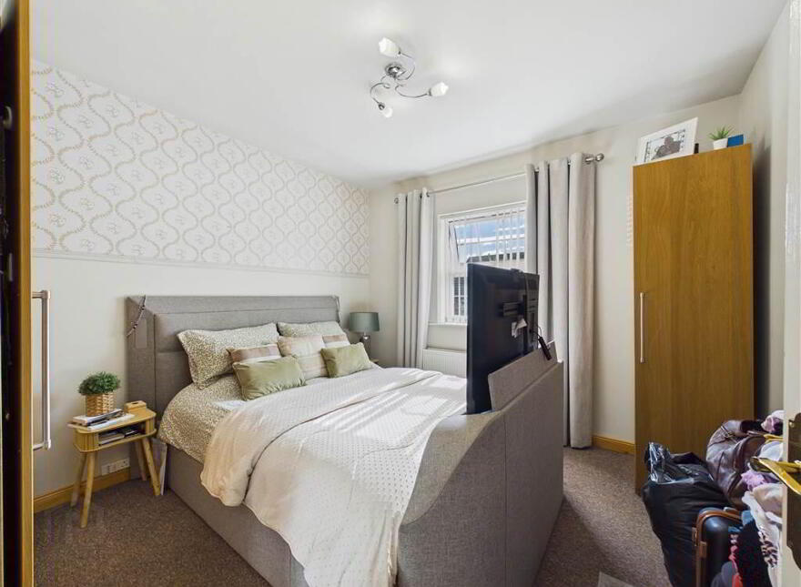 43 Mount Eagles Way, Belfast, BT17 0WT