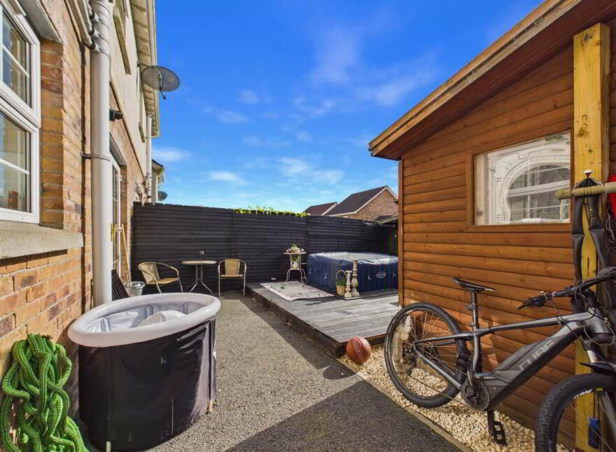 43 Mount Eagles Way, Belfast, BT17 0WT