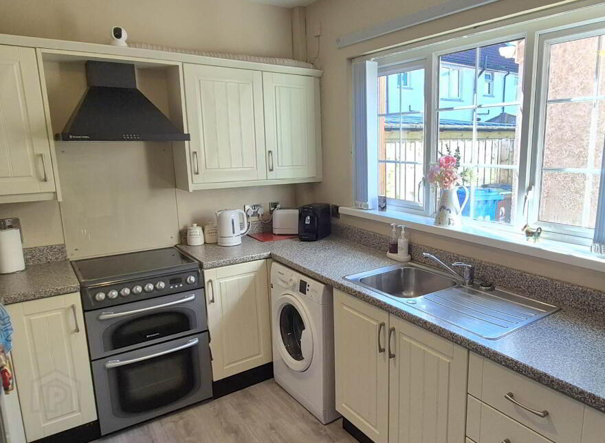 80 Circular Road, Creggan, Derry, BT48 9QZ