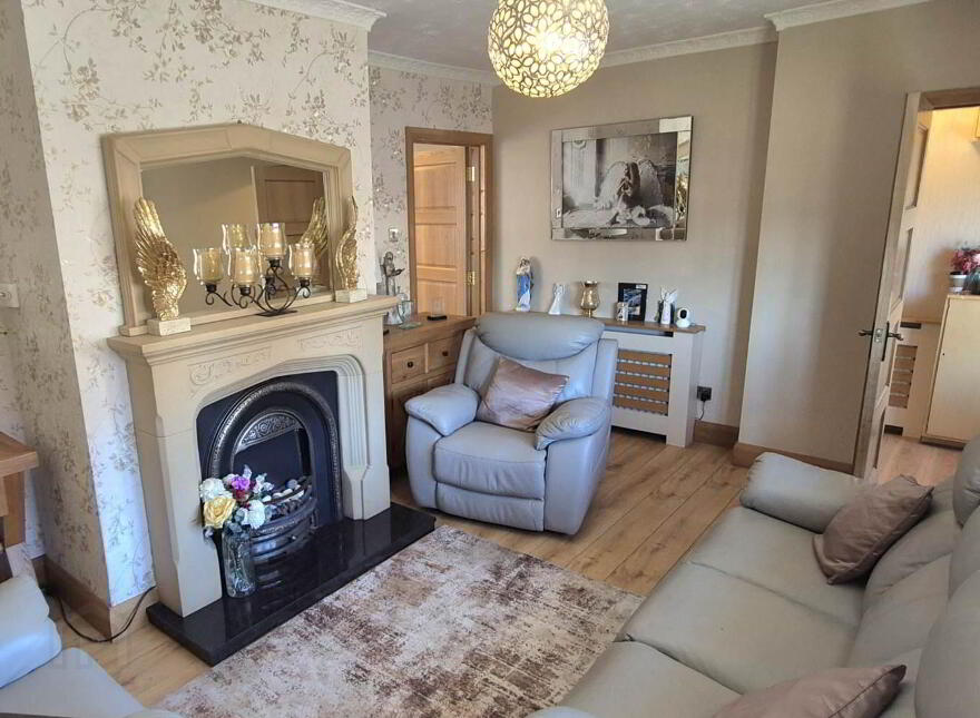 80 Circular Road, Creggan, Derry, BT48 9QZ