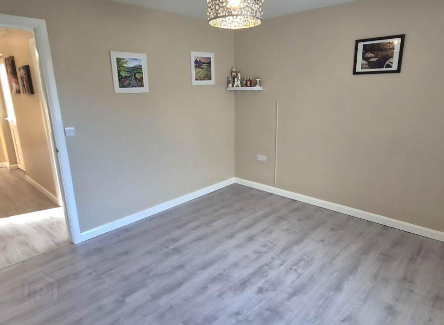80 Circular Road, Creggan, Derry, BT48 9QZ