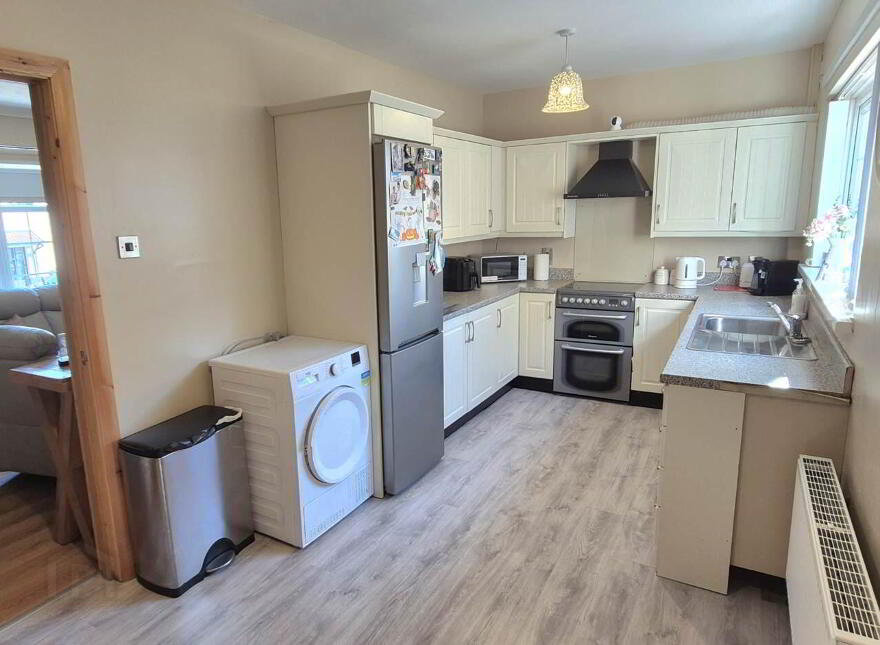 80 Circular Road, Creggan, Derry, BT48 9QZ