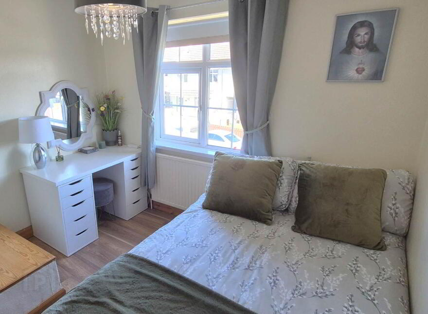 80 Circular Road, Creggan, Derry, BT48 9QZ