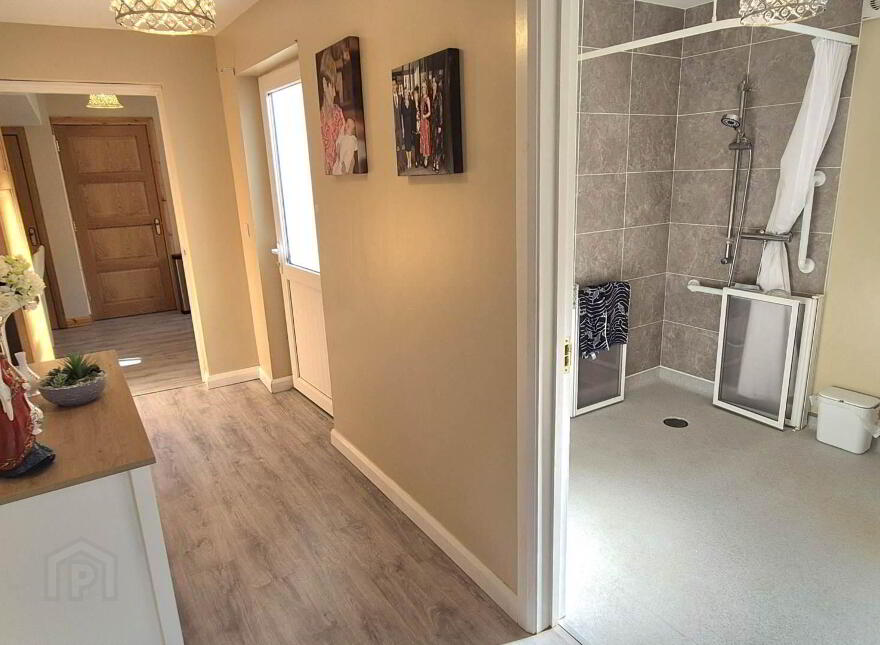 80 Circular Road, Creggan, Derry, BT48 9QZ