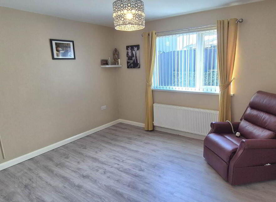 80 Circular Road, Creggan, Derry, BT48 9QZ