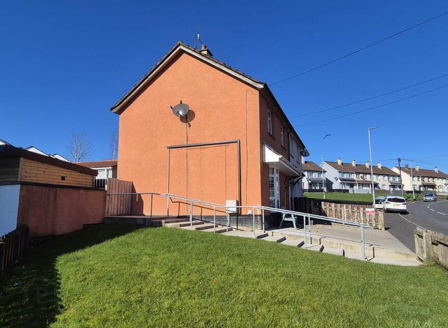 80 Circular Road, Creggan, Derry, BT48 9QZ