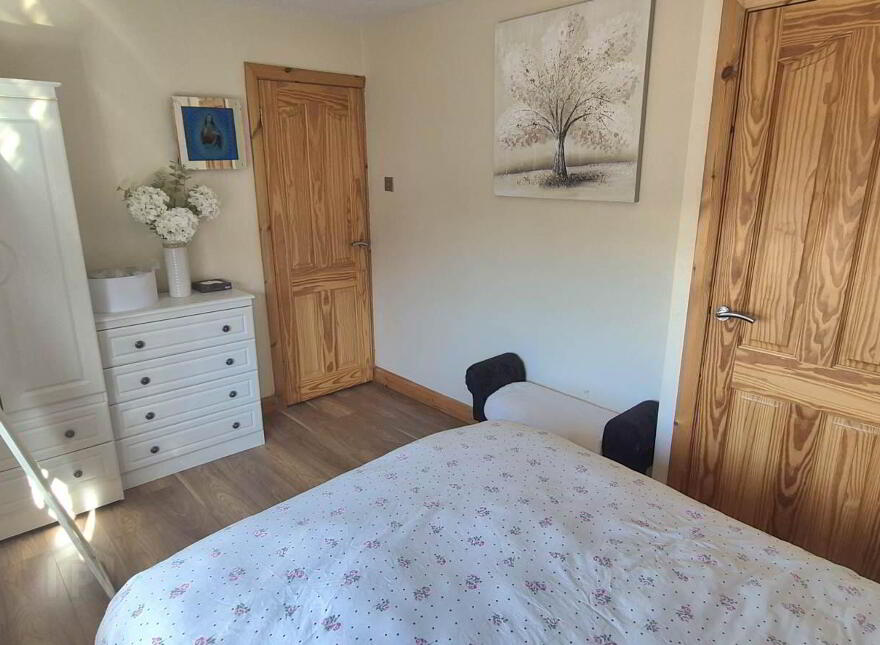 80 Circular Road, Creggan, Derry, BT48 9QZ