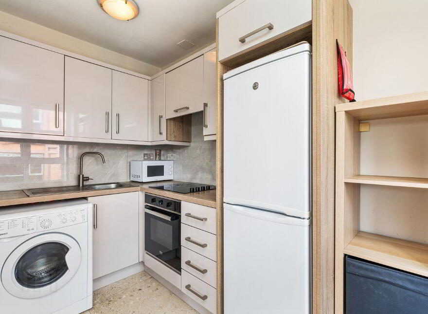 29 College Court, Bride Street, Dublin 2, D08