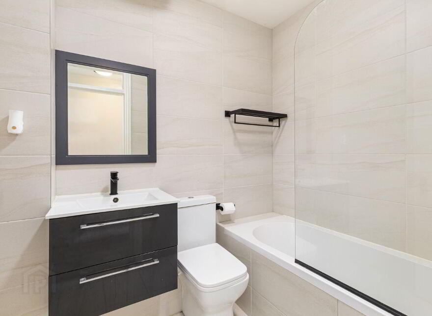 29 College Court, Bride Street, Dublin 2, D08