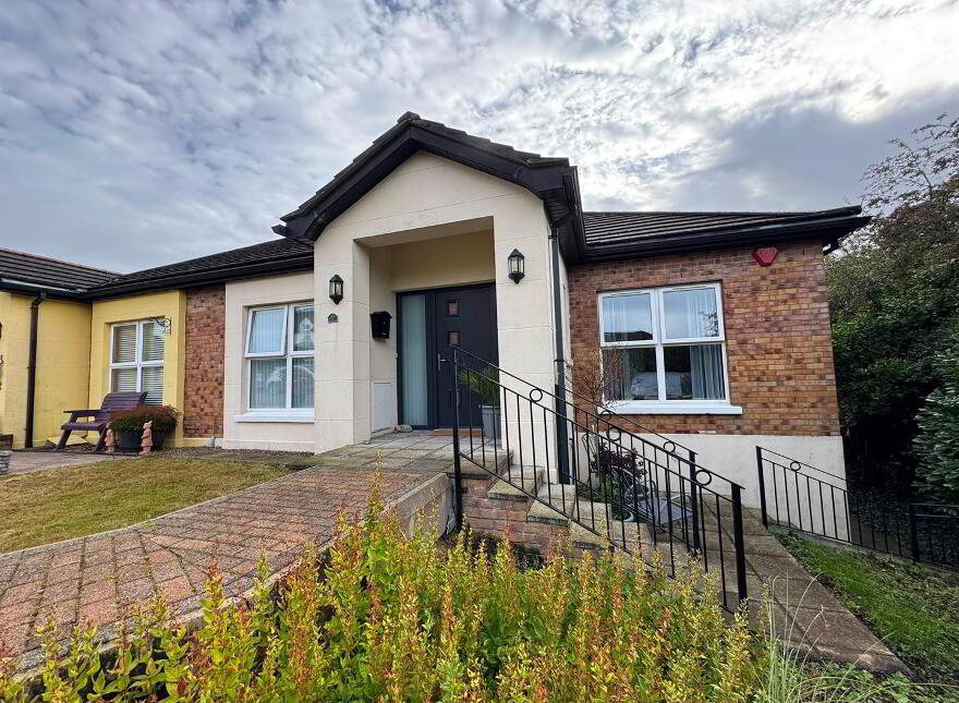 19 Fernridge Drive, Ballycraigy Road, Newtownabbey, BT36 5SX photo