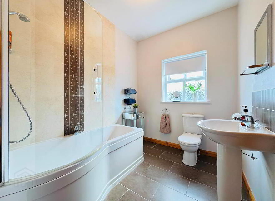 19 Fernridge Drive, Ballycraigy Road, Newtownabbey, BT36 5SX