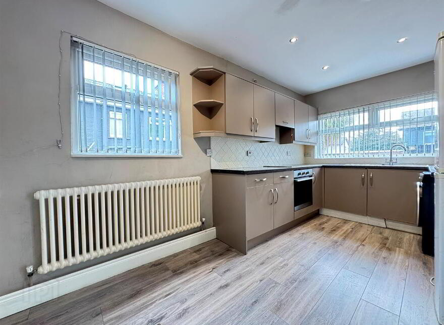 2 Whitewell Parade, Off Whitewell Road, Newtownabbey, BT36 7HN