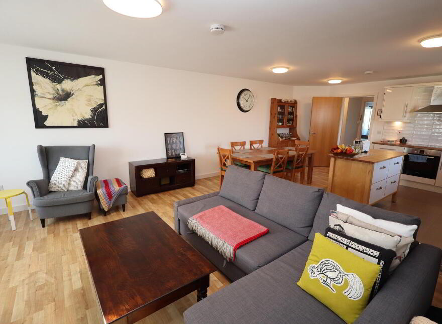 Apt 2 St Annes Court, 212 Ballyclare Road, Newtownabbey, BT36 5JS