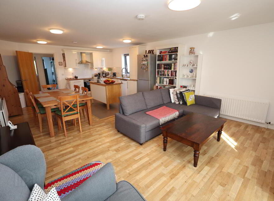 Apt 2 St Annes Court, 212 Ballyclare Road, Newtownabbey, BT36 5JS