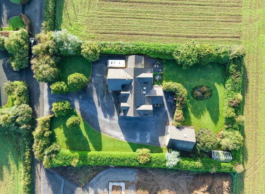 Brown's Lane, Beakstown, Thurles, E41N2C3