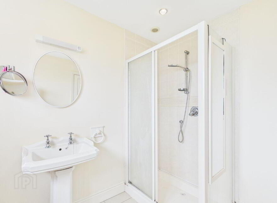 Brown's Lane, Beakstown, Thurles, E41N2C3