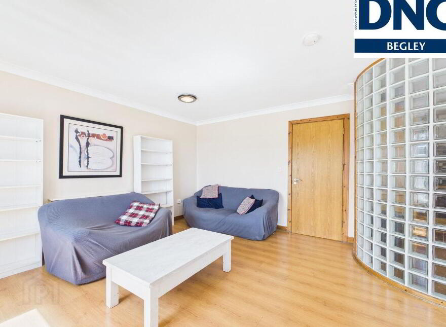 6 Whitcroft Court, Church Street, Moate, N37YP58