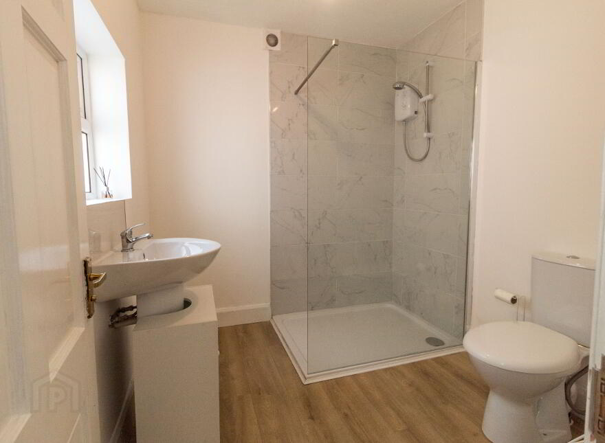 41 Hawthorn Terrace, Rosemount, Derry, BT48 0DU