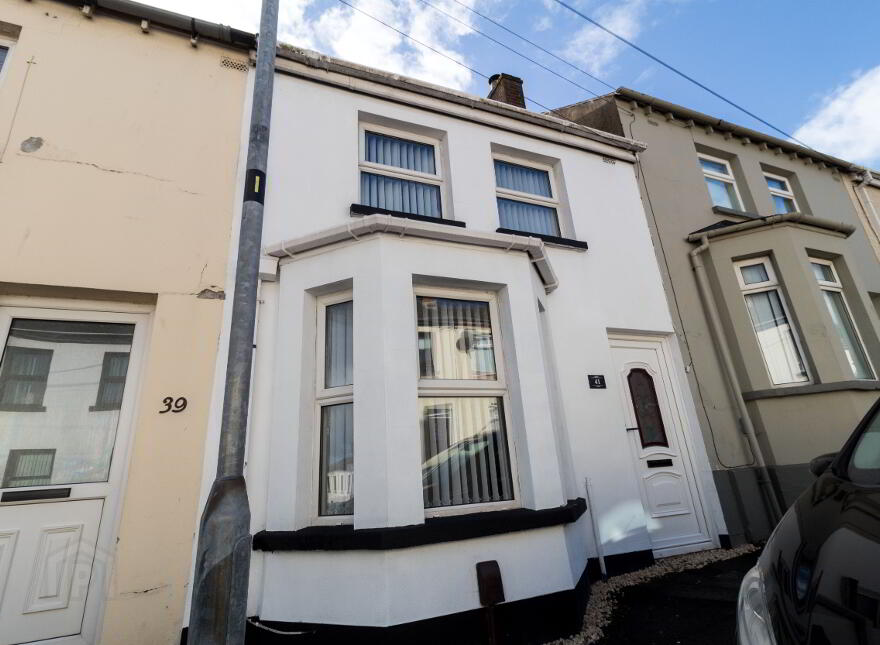 41 Hawthorn Terrace, Rosemount, Derry, BT48 0DU