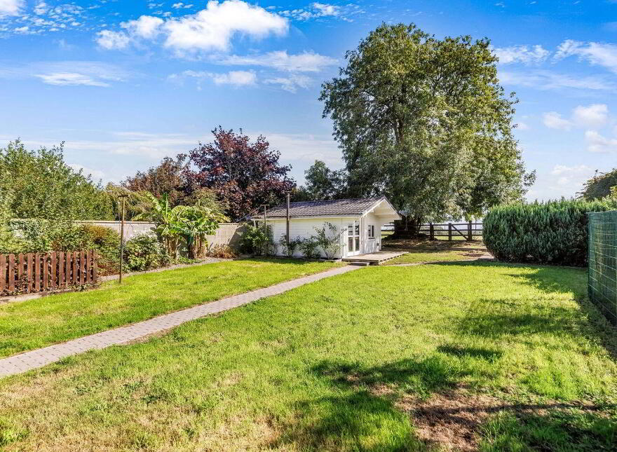 33 Ledwidge Hall, Slane, C15A447