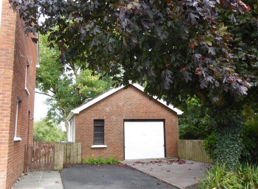 28 Kevlin Heights, Kevlin Road, Omagh, BT78 1NL