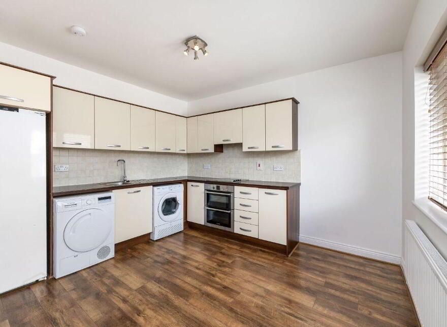 16 Brookford Park, Rush, K56V654