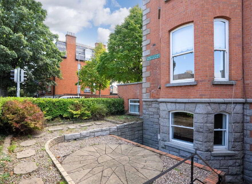 1 South Circular Road, Portobello, D08K0E2